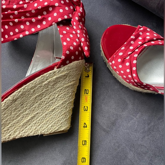 Women’s red wedge sandals, size 8 - Picture 5 of 8